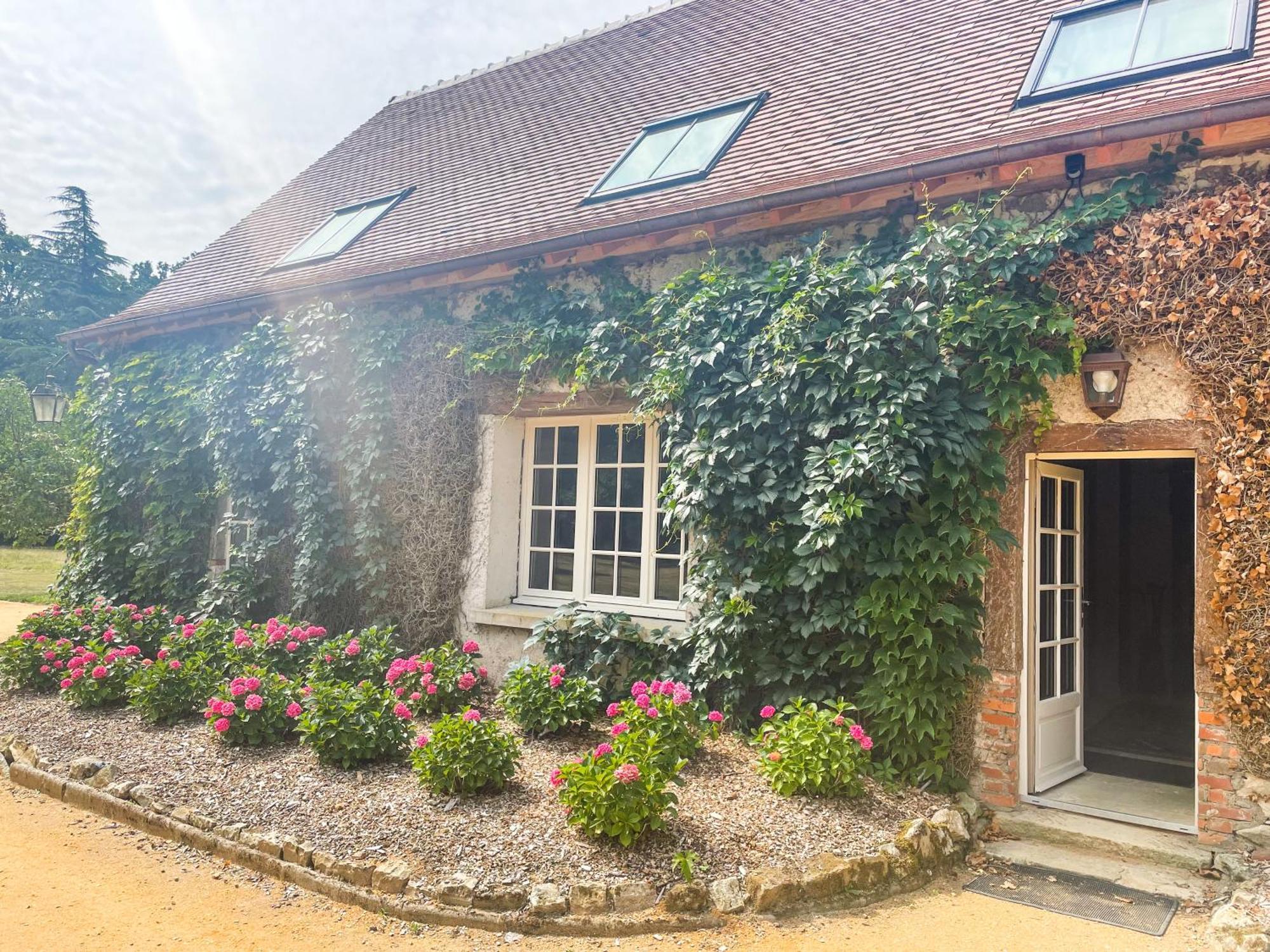 Domaine De Charnay - Charme Et Confort Dans Un Environnement D'Exception Vierzon Ngoại thất bức ảnh